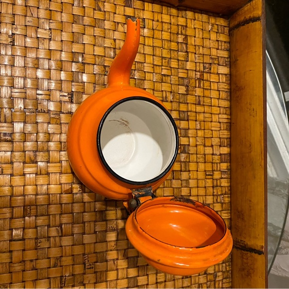 VTG Small Orange Enamel Teapot Made In Poland - Picture 3 of 8